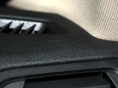 2013款 320i 2.0T 自动 时尚型