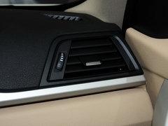 2013款 320i 2.0T 自动 时尚型