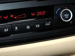 2013款 320i 2.0T 自动 时尚型
