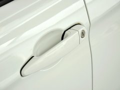 2013款 320i 2.0T 自动 时尚型