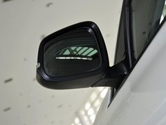 2013款 320i 2.0T 自动 时尚型