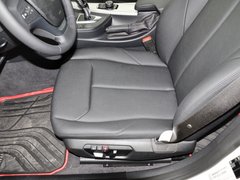 2013款 320i 2.0T 自动 时尚型