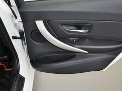2013款 320i 2.0T 自动 时尚型