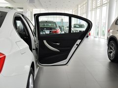 2013款 320i 2.0T 自动 时尚型
