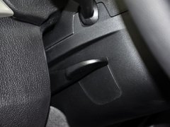 2013款 320i 2.0T 自动 时尚型