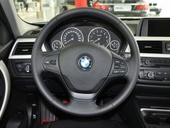 2013款 320i 2.0T 自动 时尚型