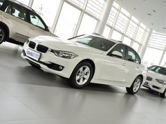 2013款 320i 2.0T 自动 时尚型