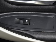2013款 320i 2.0T 自动 时尚型