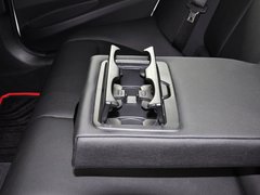 2013款 320i 2.0T 自动 时尚型