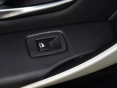 2013款 320i 2.0T 自动 时尚型