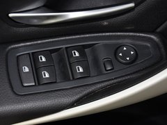 2013款 320i 2.0T 自动 时尚型