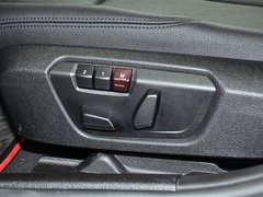 2013款 320i 2.0T 自动 时尚型