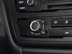 2013款 320i 2.0T 自动 时尚型