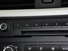 2013款 320i 2.0T 自动 时尚型