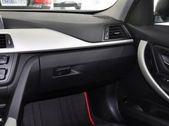 2013款 320i 2.0T 自动 时尚型