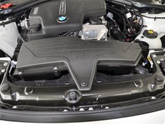 2013款 320i 2.0T 自动 时尚型