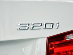2013款 320i 2.0T 自动 时尚型