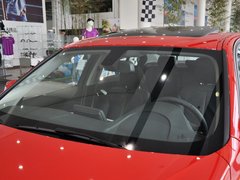 2013款 320i 2.0T 自动 时尚型