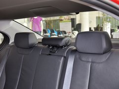2013款 320i 2.0T 自动 时尚型