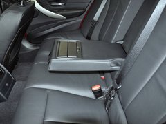 2013款 320i 2.0T 自动 时尚型