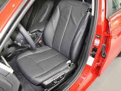 2013款 320i 2.0T 自动 时尚型