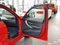 2013款 320i 2.0T 自动 时尚型
