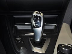 2013款 320i 2.0T 自动 时尚型
