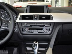 2013款 320i 2.0T 自动 时尚型