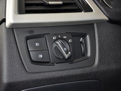 2013款 320i 2.0T 自动 时尚型