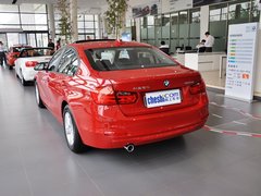 2013款 320i 2.0T 自动 时尚型