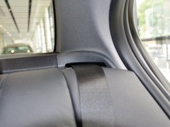 2013款 320i 2.0T 自动 时尚型
