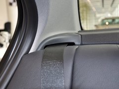 2013款 320i 2.0T 自动 时尚型