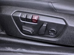 2013款 320i 2.0T 自动 时尚型