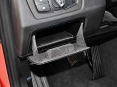 2013款 320i 2.0T 自动 时尚型