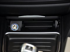 2013款 320i 2.0T 自动 时尚型