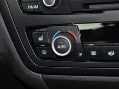 2013款 320i 2.0T 自动 时尚型
