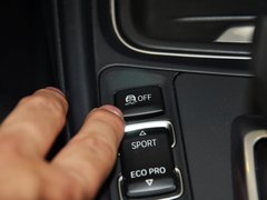 2013款 320i 2.0T 自动 时尚型