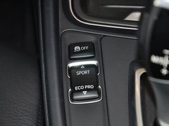 2013款 320i 2.0T 自动 时尚型