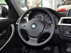 2013款 320i 2.0T 自动 时尚型
