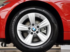 2013款 320i 2.0T 自动 时尚型