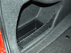 2013款 320i 2.0T 自动 时尚型