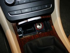 2013款 550S 1.8L 手動 啟逸版