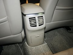 2013款 550S 1.8L 手动 启逸版