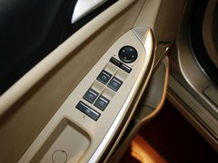 2013款 550S 1.8L 手动 启逸版