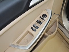 2013款 550S 1.8L 手动 启逸版