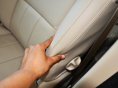 荣威550 2013款 550S 1.8L 手动 启逸版