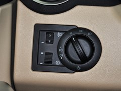 2013款 550S 1.8L 手动 启逸版