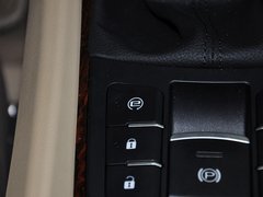 2013款 550S 1.8L 手动 启逸版