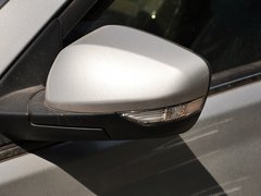 2013款 550D 1.8T 自動(dòng) 品臻版