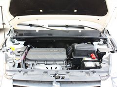 吉利全球鹰  2.0L 手动 发动机局部特写